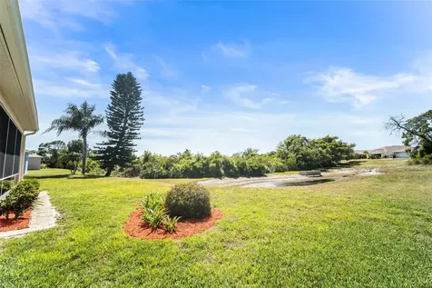 2815 Wood Pointe Drive Holiday FL 34691