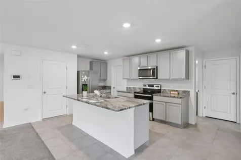 7530 Broad Pointe Drive Zephyrhills FL 33540