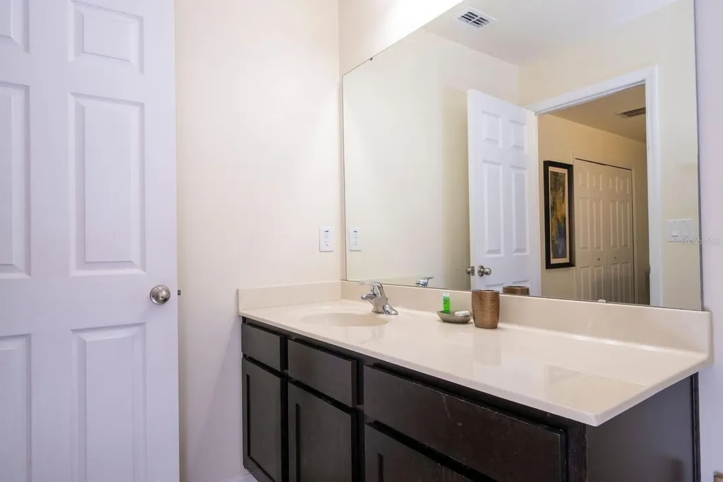 2625 Santosh Cove Kissimmee FL 34746