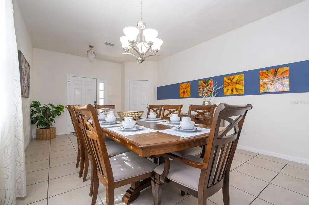 2625 Santosh Cove Kissimmee FL 34746