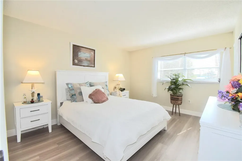952 Virginia Street Dunedin FL 34698