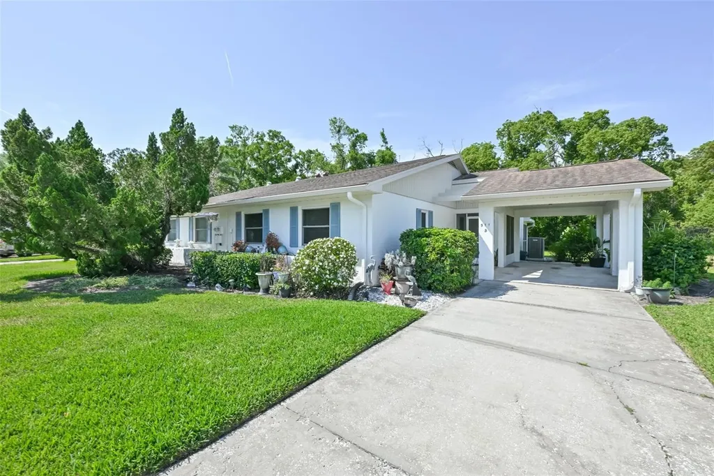 511 Finsbury Circle Sun City Center FL 33573