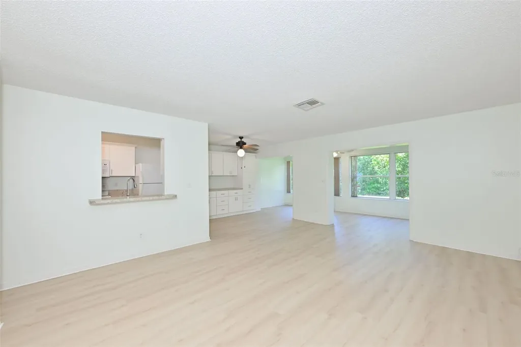 511 Finsbury Circle Sun City Center FL 33573