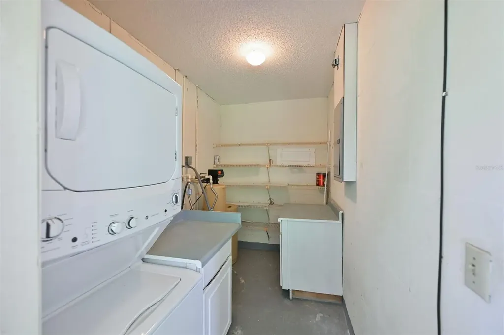 511 Finsbury Circle Sun City Center FL 33573
