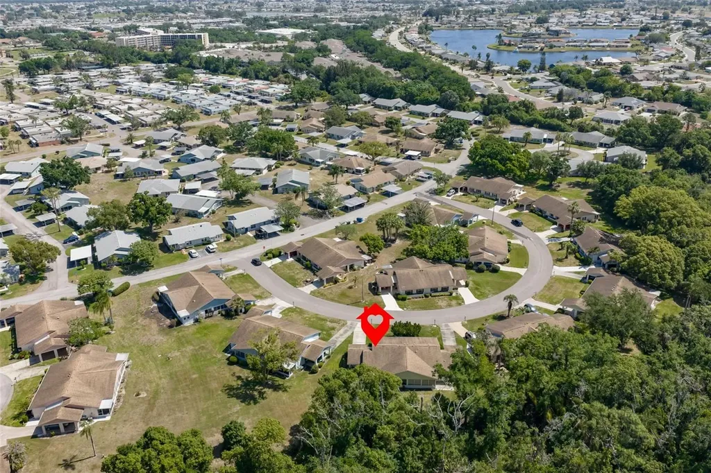511 Finsbury Circle Sun City Center FL 33573