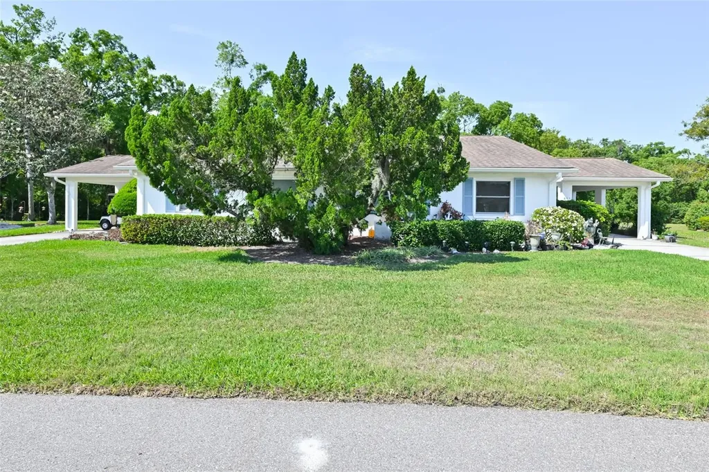 511 Finsbury Circle Sun City Center FL 33573