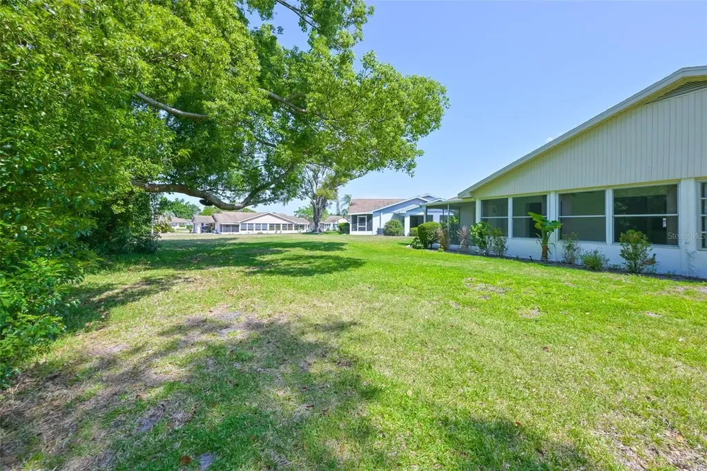 511 Finsbury Circle Sun City Center FL 33573