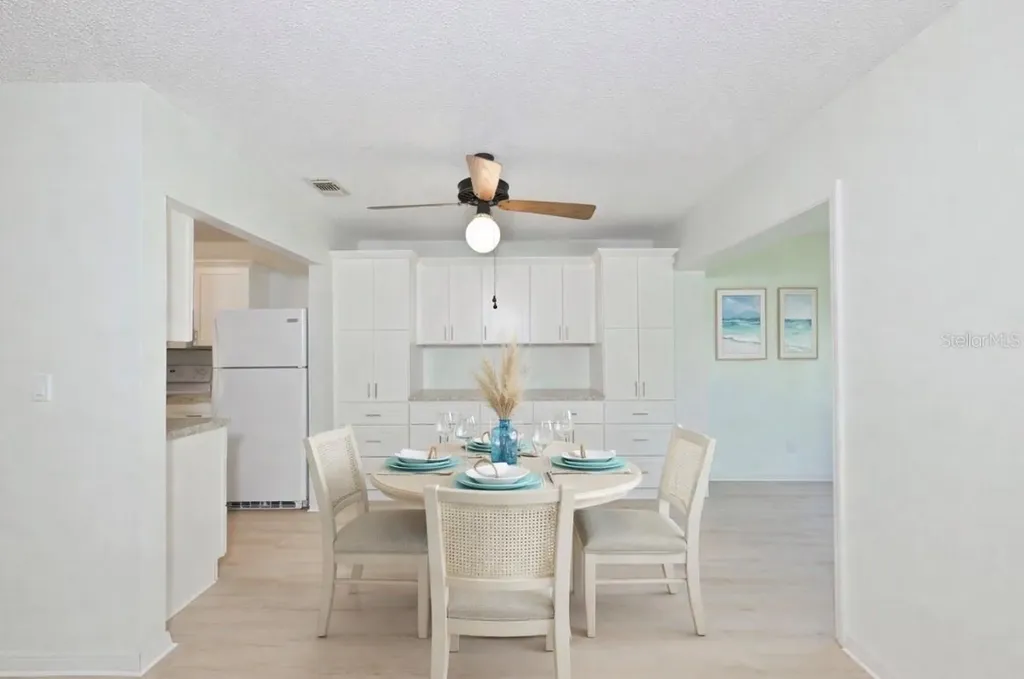 511 Finsbury Circle Sun City Center FL 33573