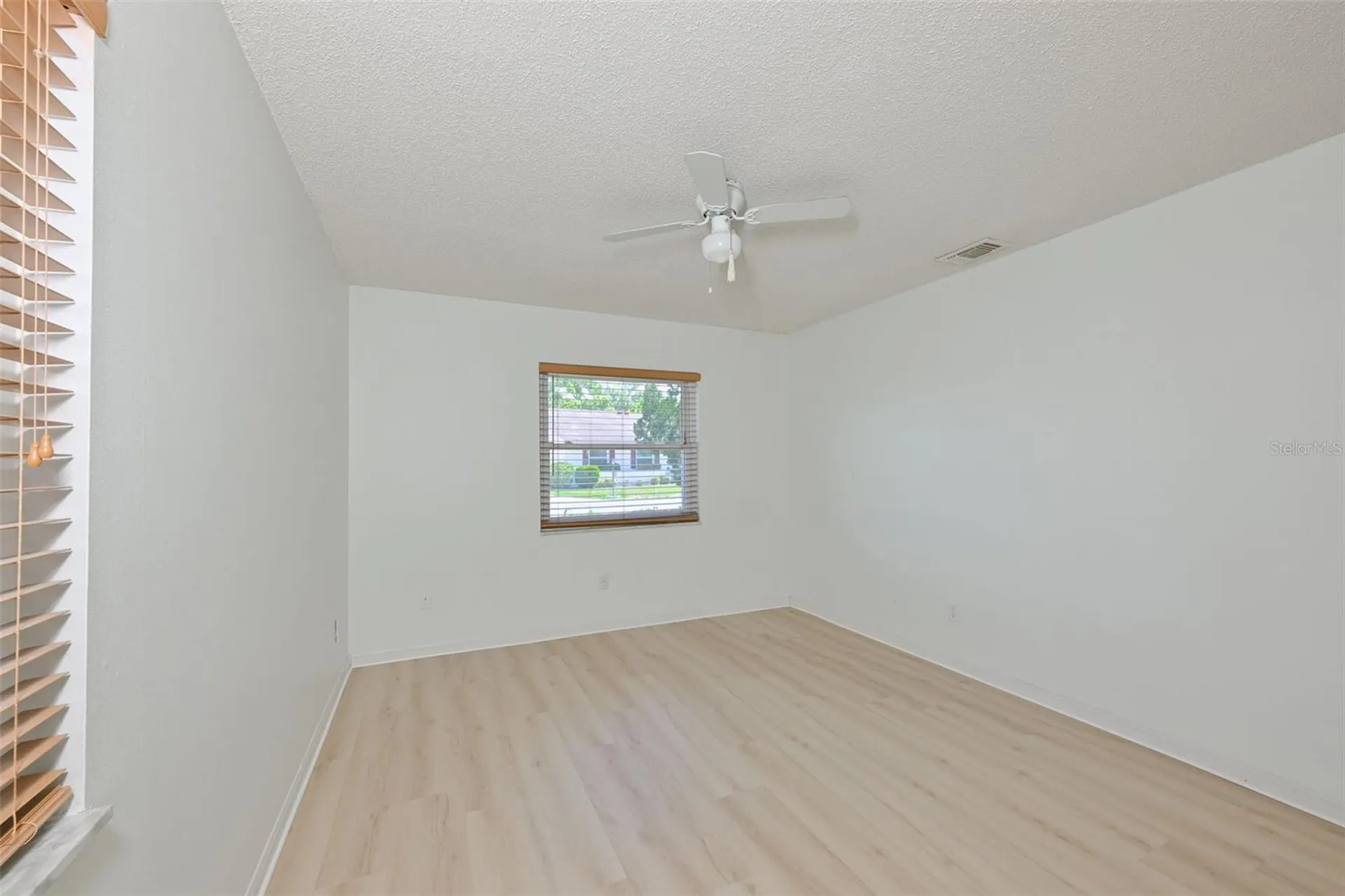 511 Finsbury Circle Sun City Center FL 33573