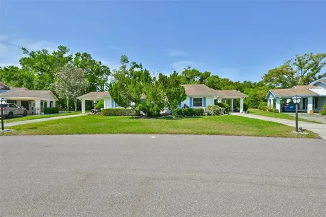 511 Finsbury Circle Sun City Center FL 33573