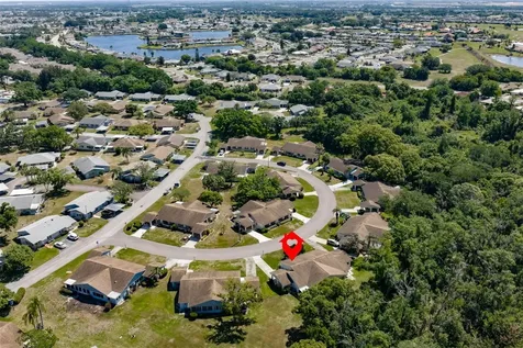 511 Finsbury Circle Sun City Center FL 33573