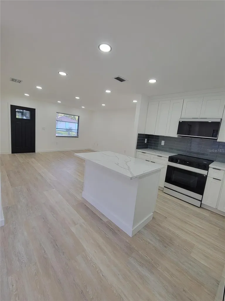 328 E Bay Street Osprey FL 34229