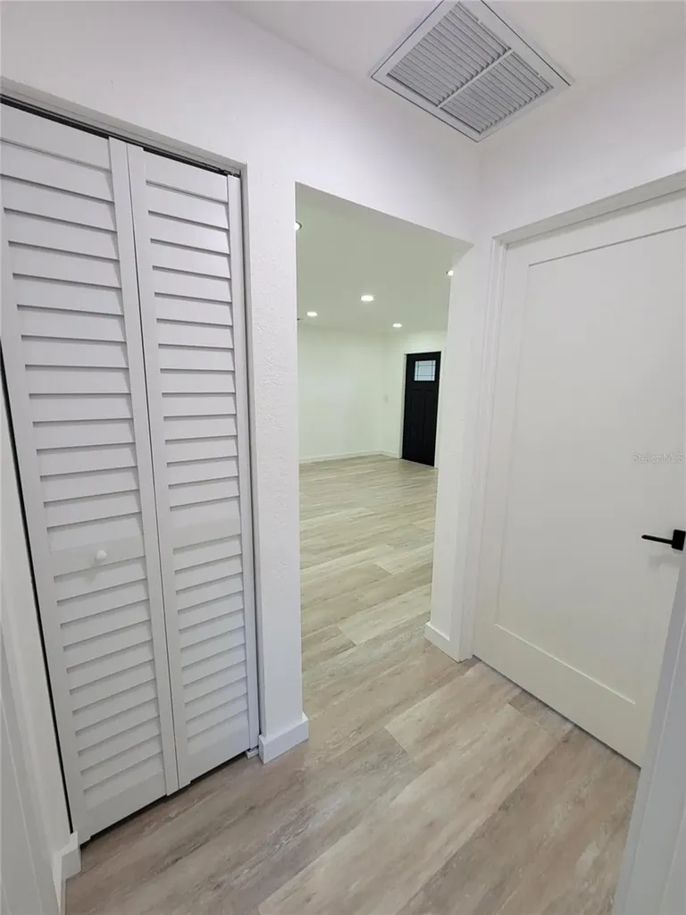 328 E Bay Street Osprey FL 34229