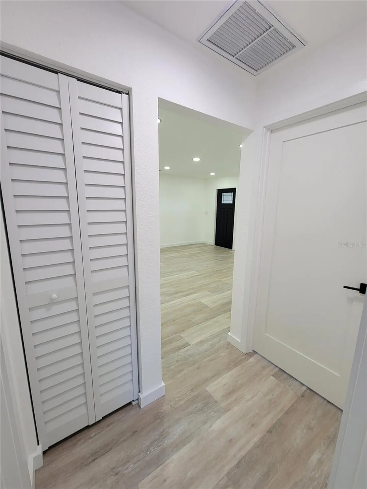 328 E Bay Street Osprey FL 34229