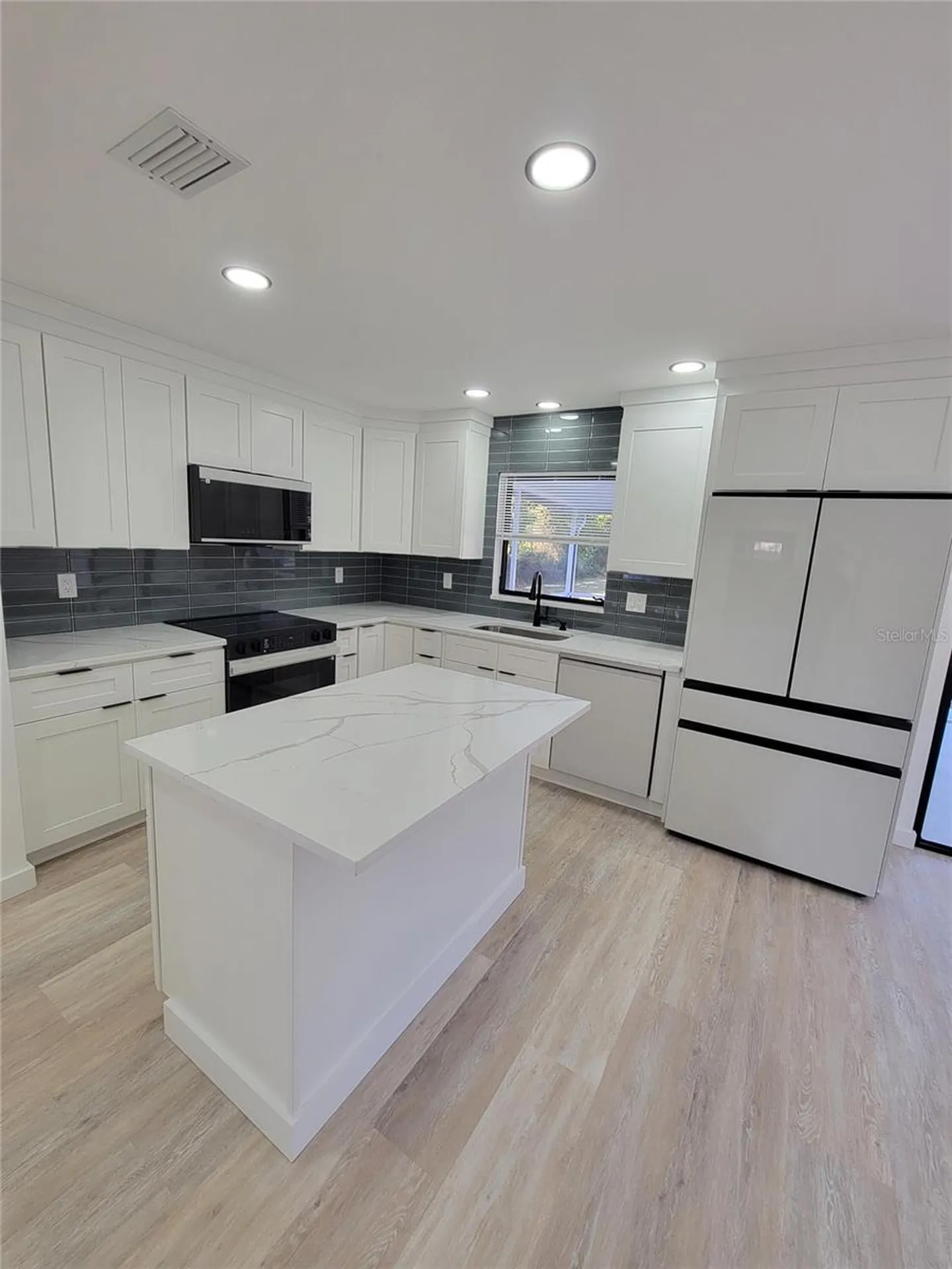 328 E Bay Street Osprey FL 34229