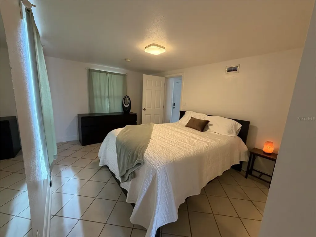203 W Crest 1/2 Avenue Tampa FL 33603