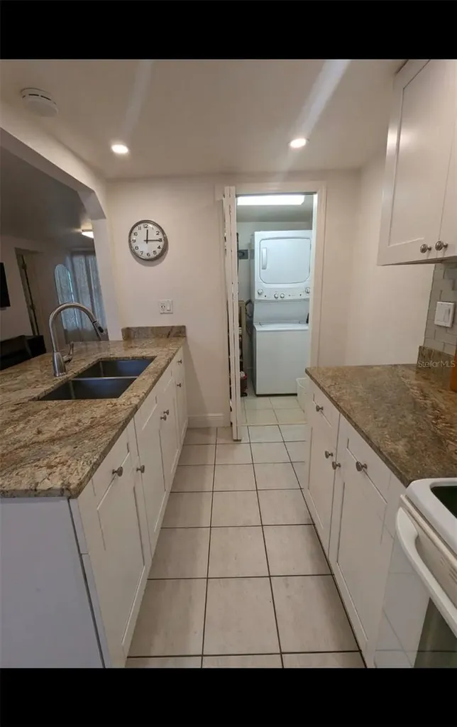 203 W Crest 1/2 Avenue Tampa FL 33603