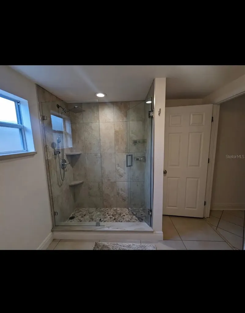 203 W Crest 1/2 Avenue Tampa FL 33603