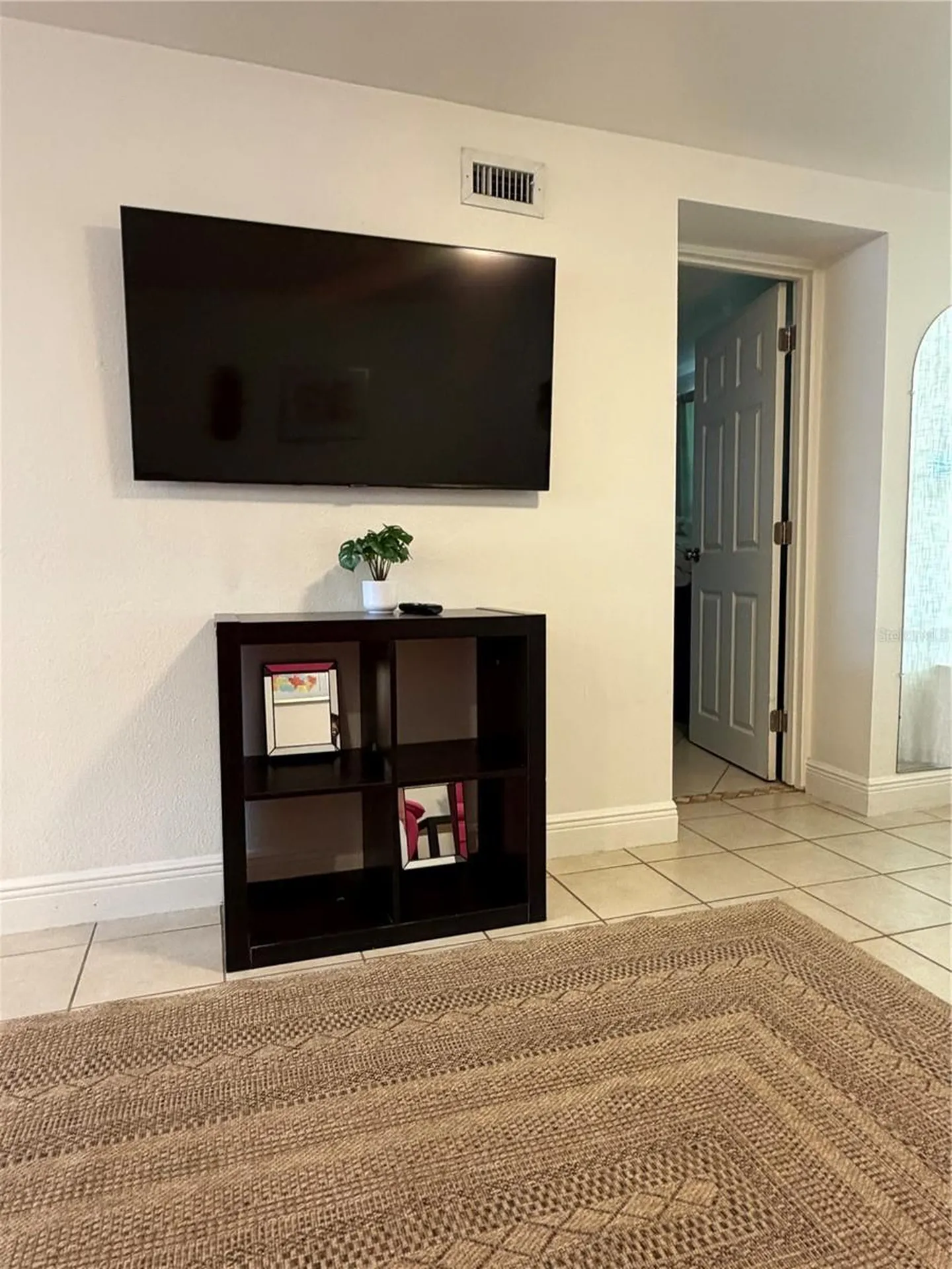 203 W Crest 1/2 Avenue Tampa FL 33603