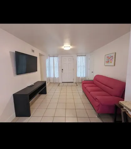 203 W Crest 1/2 Avenue Tampa FL 33603