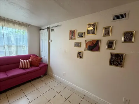 203 W Crest 1/2 Avenue Tampa FL 33603