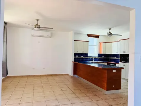 86 Cielo Dorado Village Vega Alta PR 00692