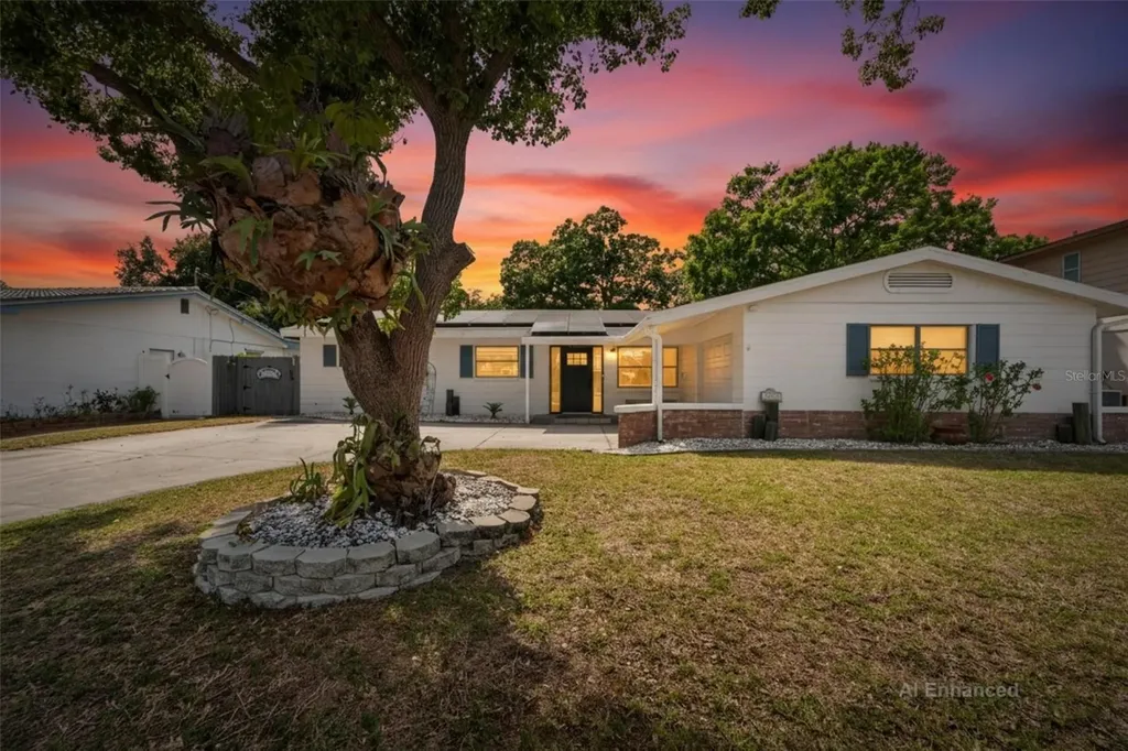 2842 61st Lane N St Petersburg FL 33710