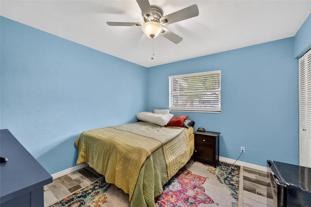 2842 61st Lane N St Petersburg FL 33710