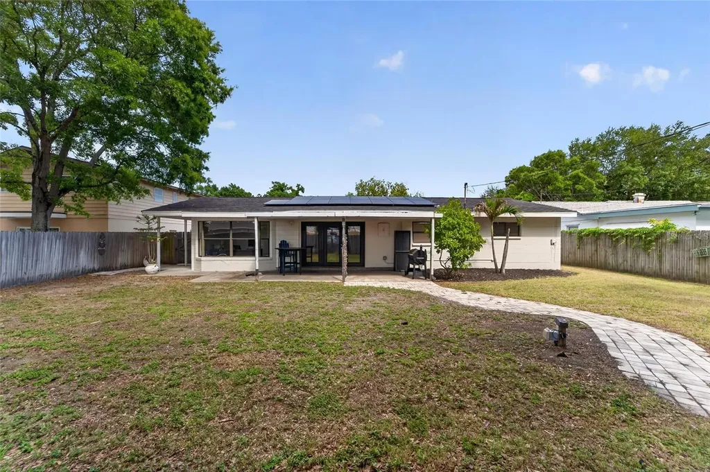 2842 61st Lane N St Petersburg FL 33710