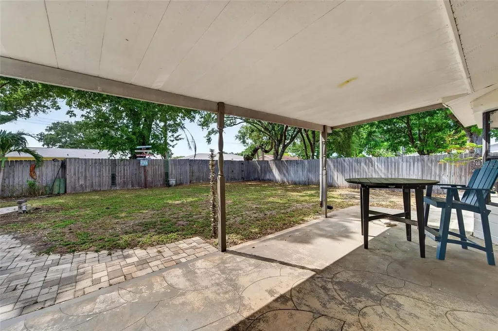 2842 61st Lane N St Petersburg FL 33710