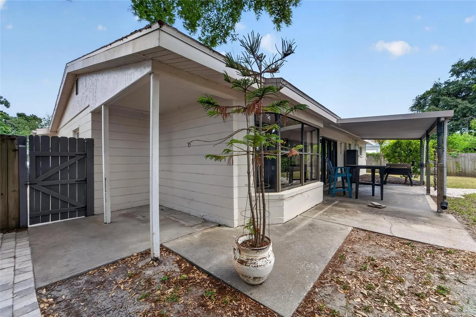 2842 61st Lane N St Petersburg FL 33710