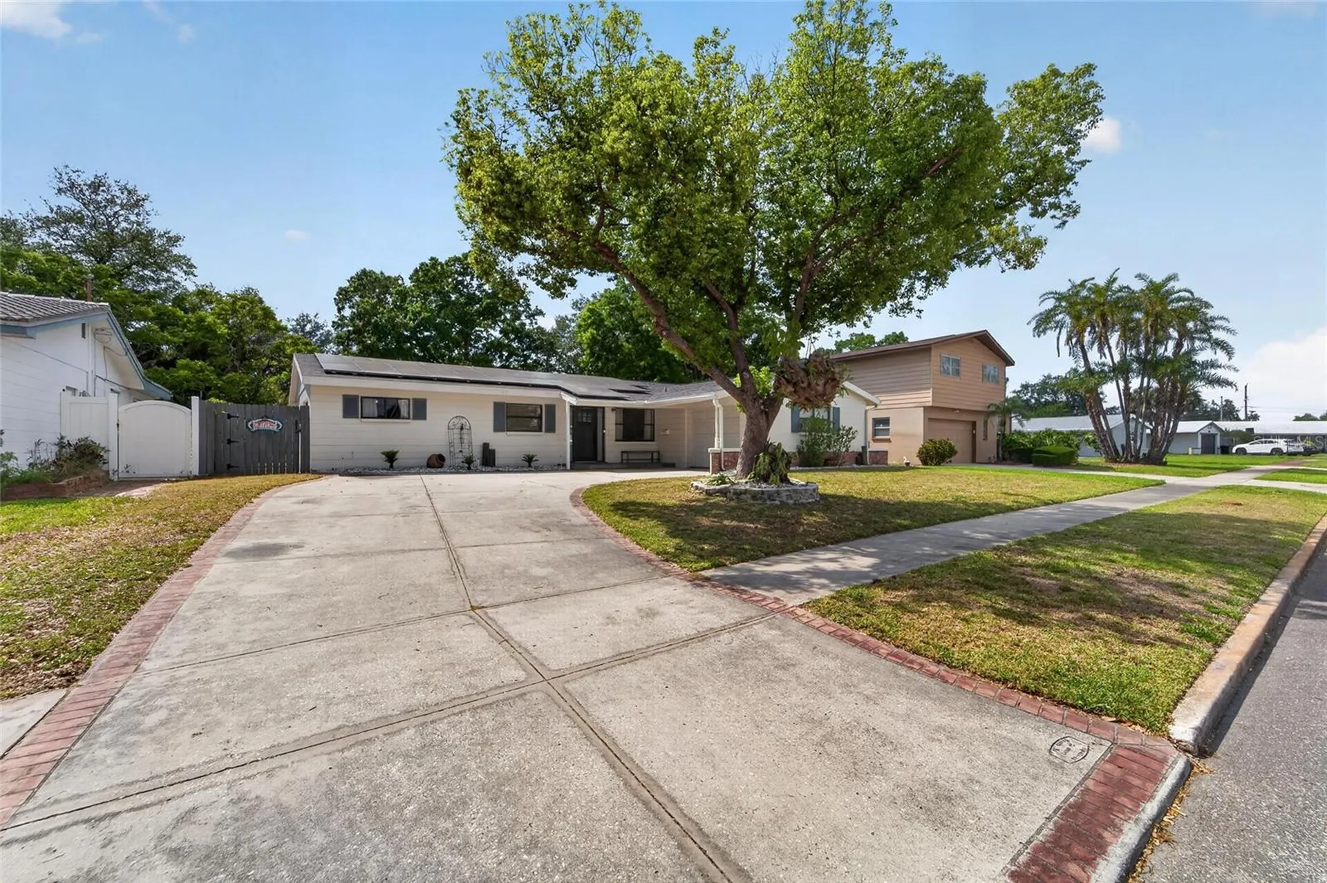 2842 61st Lane N St Petersburg FL 33710