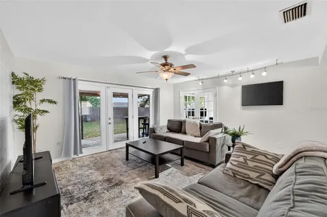 2842 61st Lane N St Petersburg FL 33710