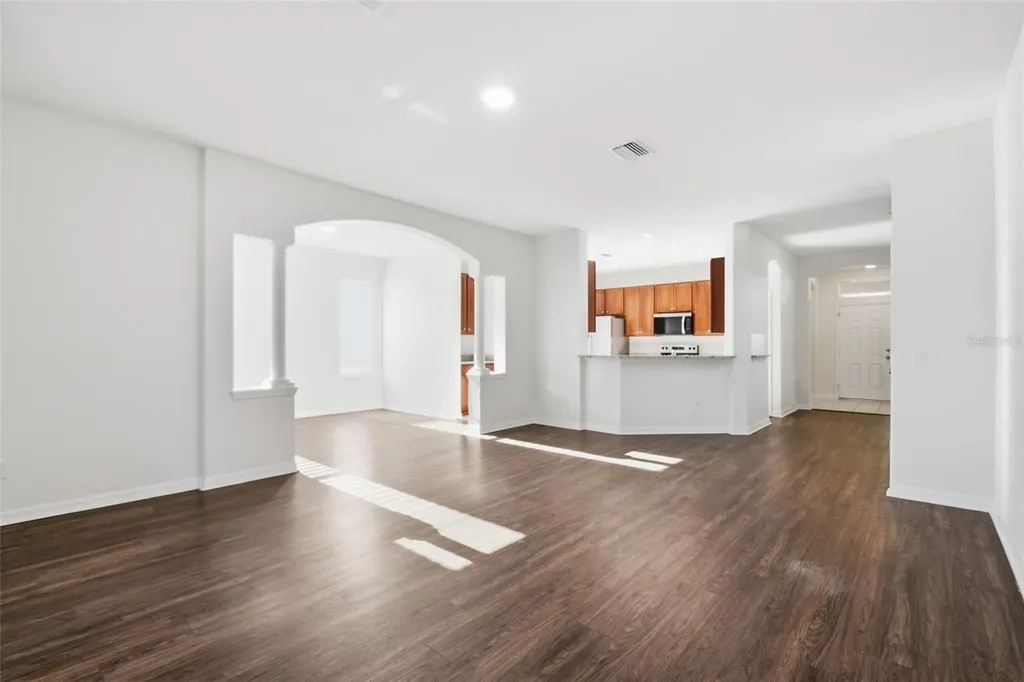 437 Dunaway Drive Valrico FL 33594