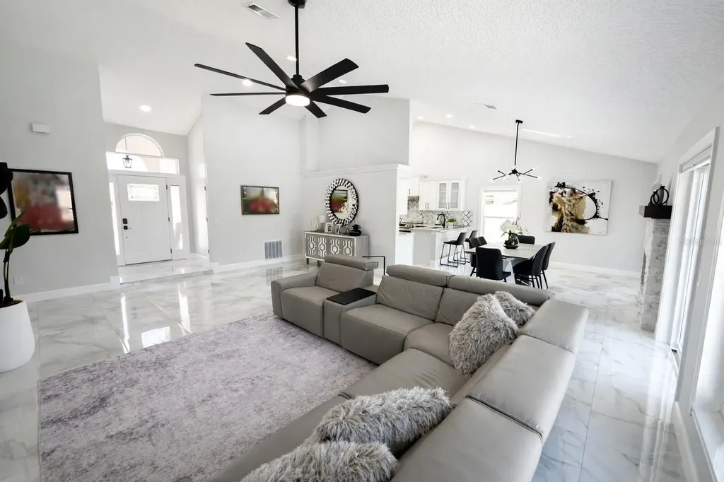 1461 Mona Drive Kissimmee FL 34744
