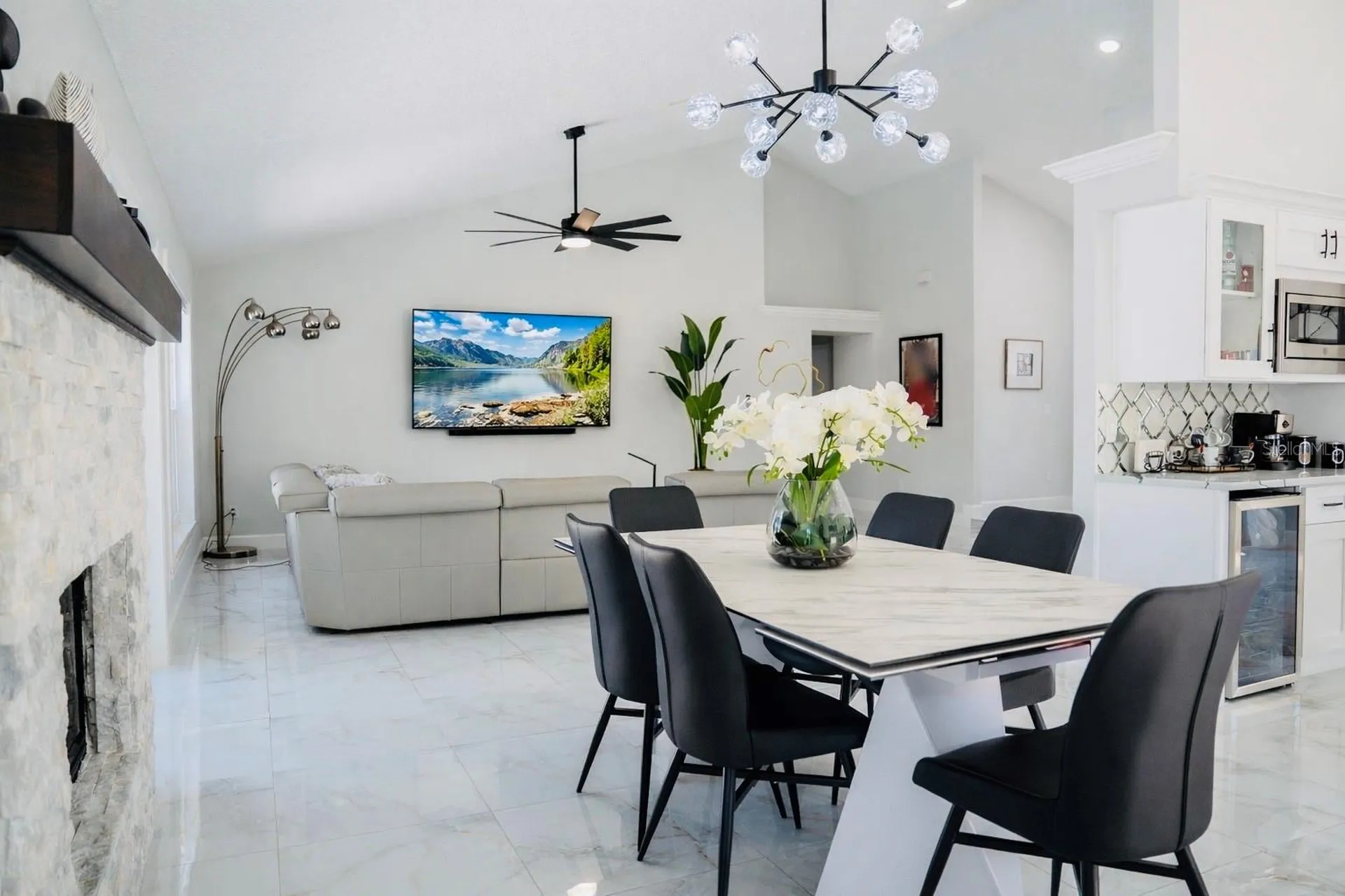 1461 Mona Drive Kissimmee FL 34744