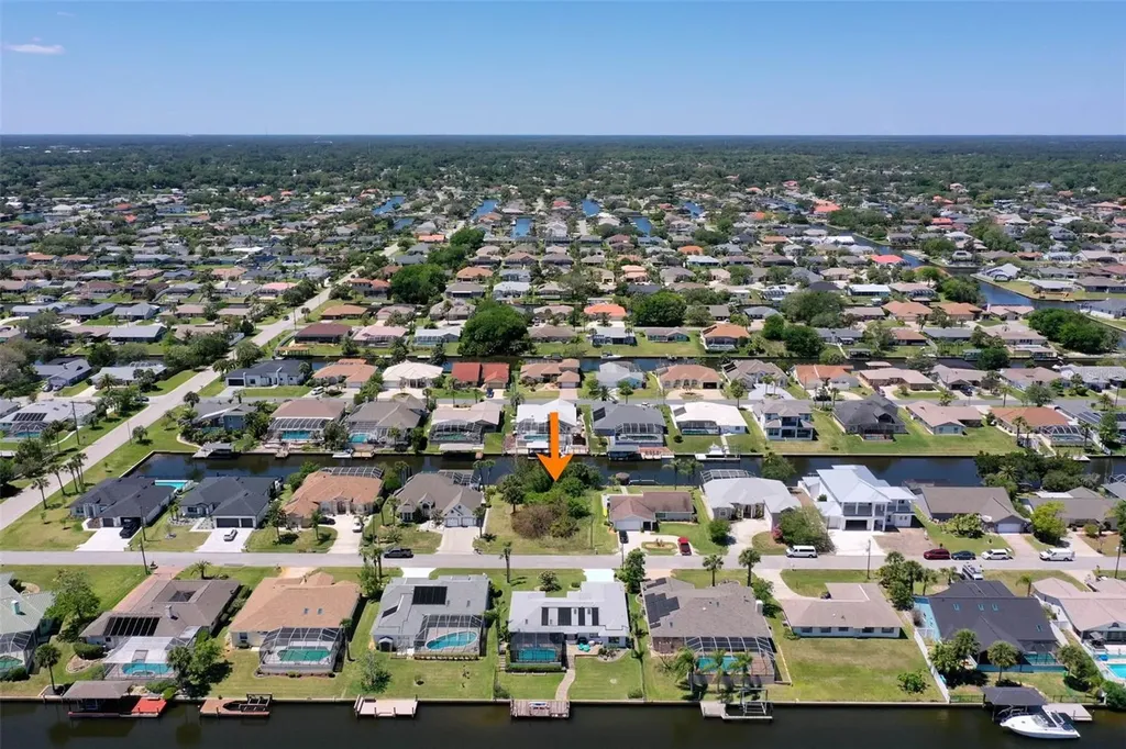 17 Claridge Court N Palm Coast FL 32137