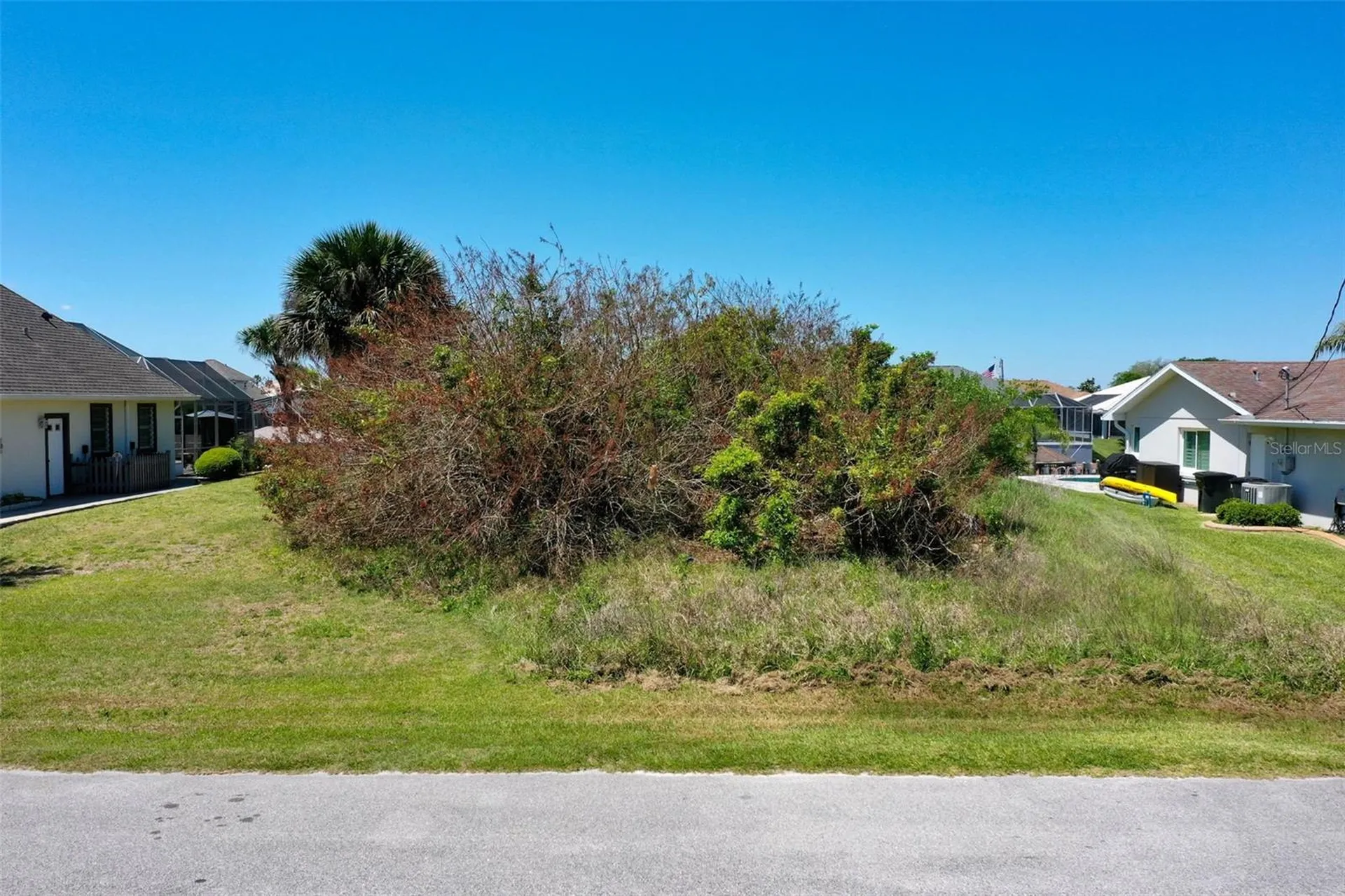 17 Claridge Court N Palm Coast FL 32137