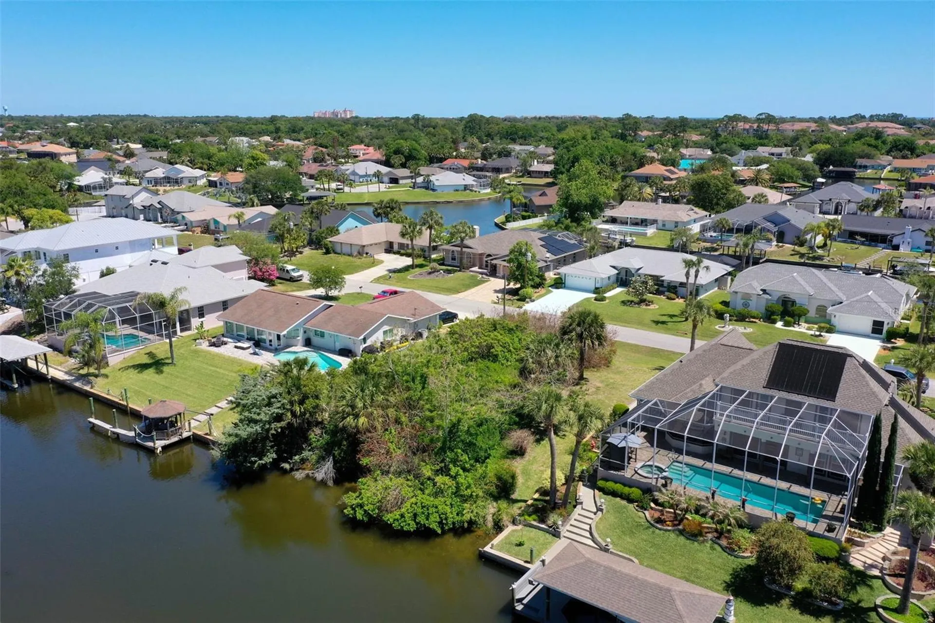 17 Claridge Court N Palm Coast FL 32137