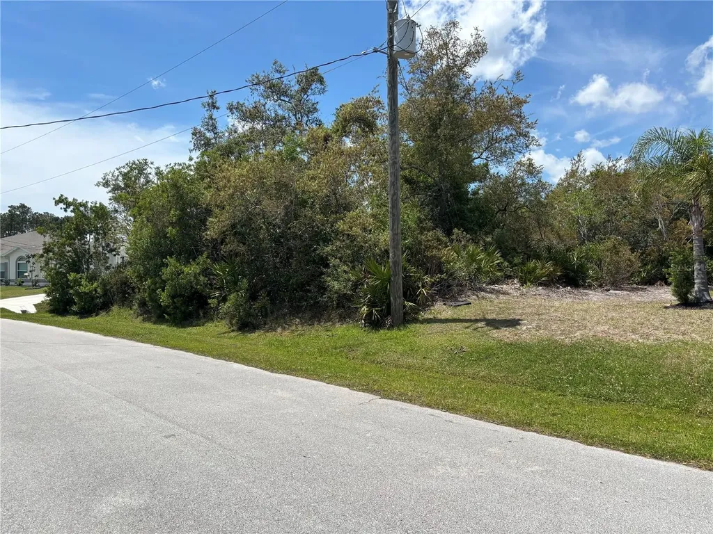 28 Fallwood Lane Palm Coast FL 32137