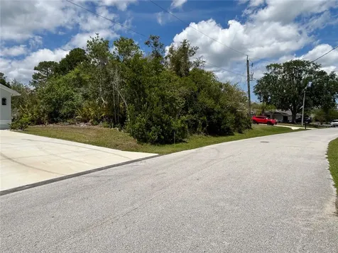 28 Fallwood Lane Palm Coast FL 32137