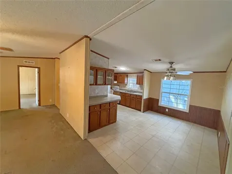 120 Peach Hawthorne FL 32640
