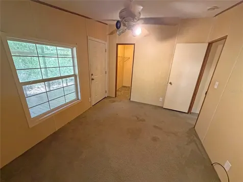 120 Peach Hawthorne FL 32640
