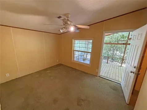 120 Peach Hawthorne FL 32640