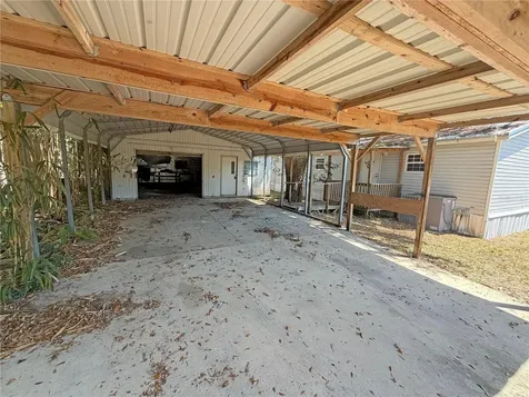 120 Peach Hawthorne FL 32640