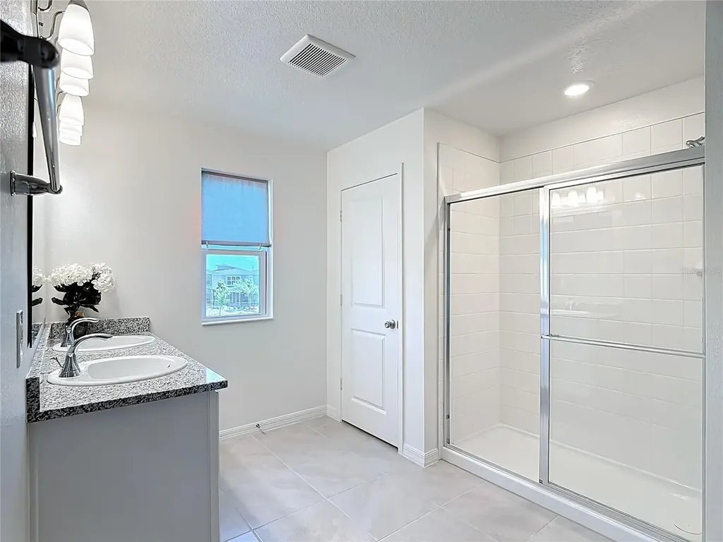 795 Overpool Avenue Davenport FL 33896