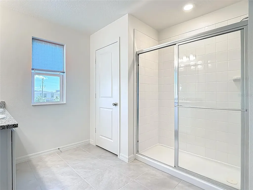 795 Overpool Avenue Davenport FL 33896