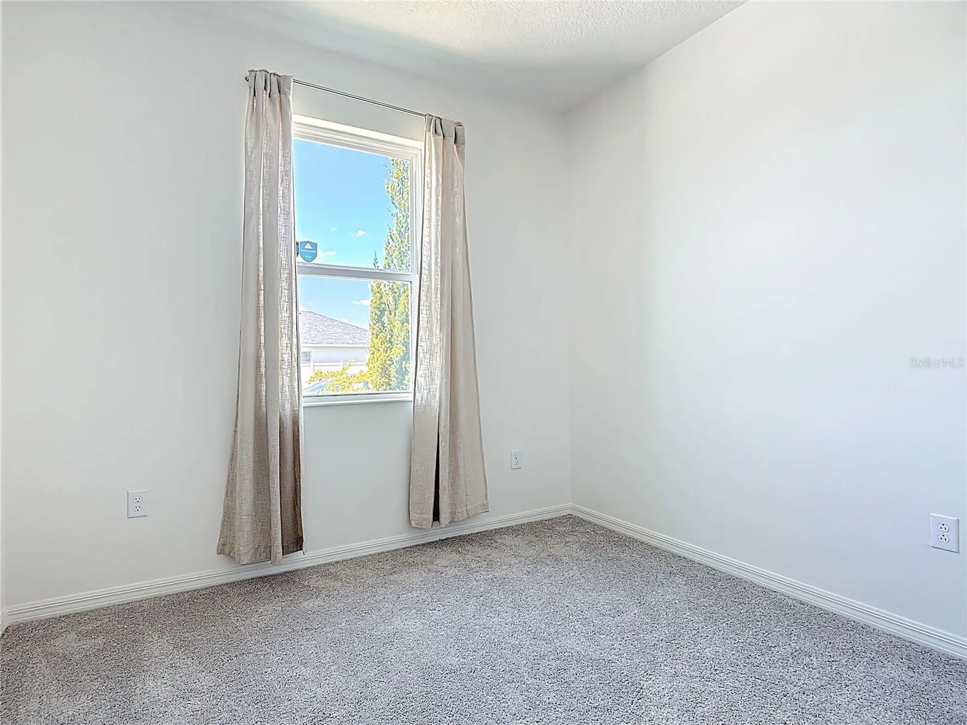 795 Overpool Avenue Davenport FL 33896