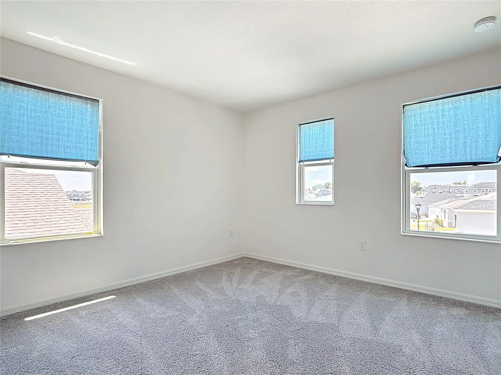 795 Overpool Avenue Davenport FL 33896