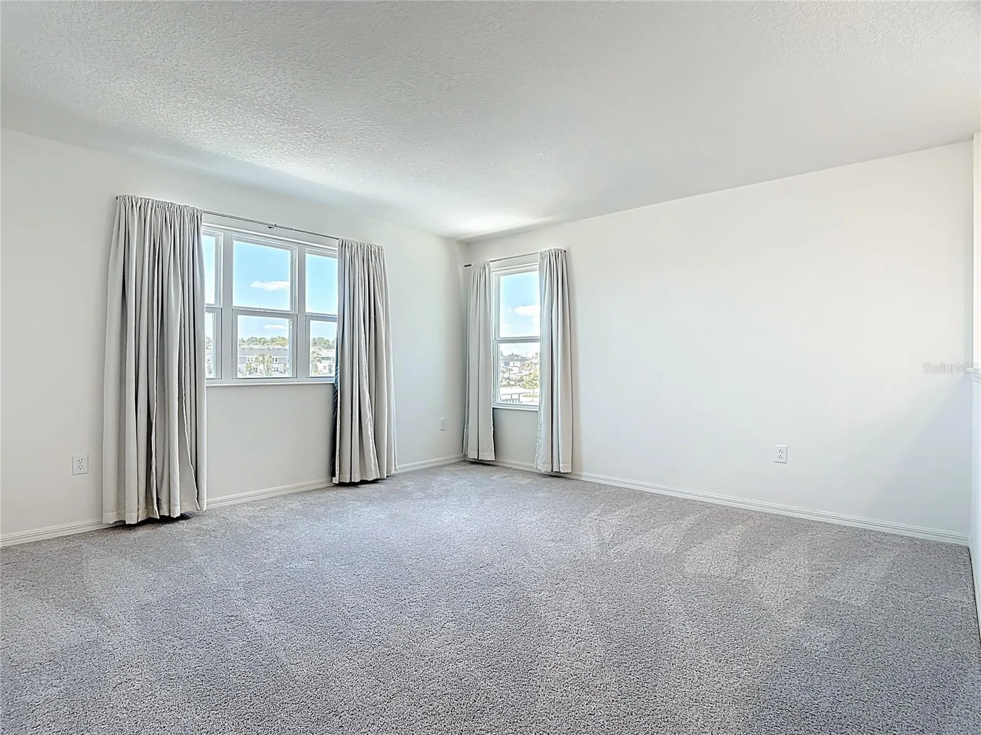 795 Overpool Avenue Davenport FL 33896